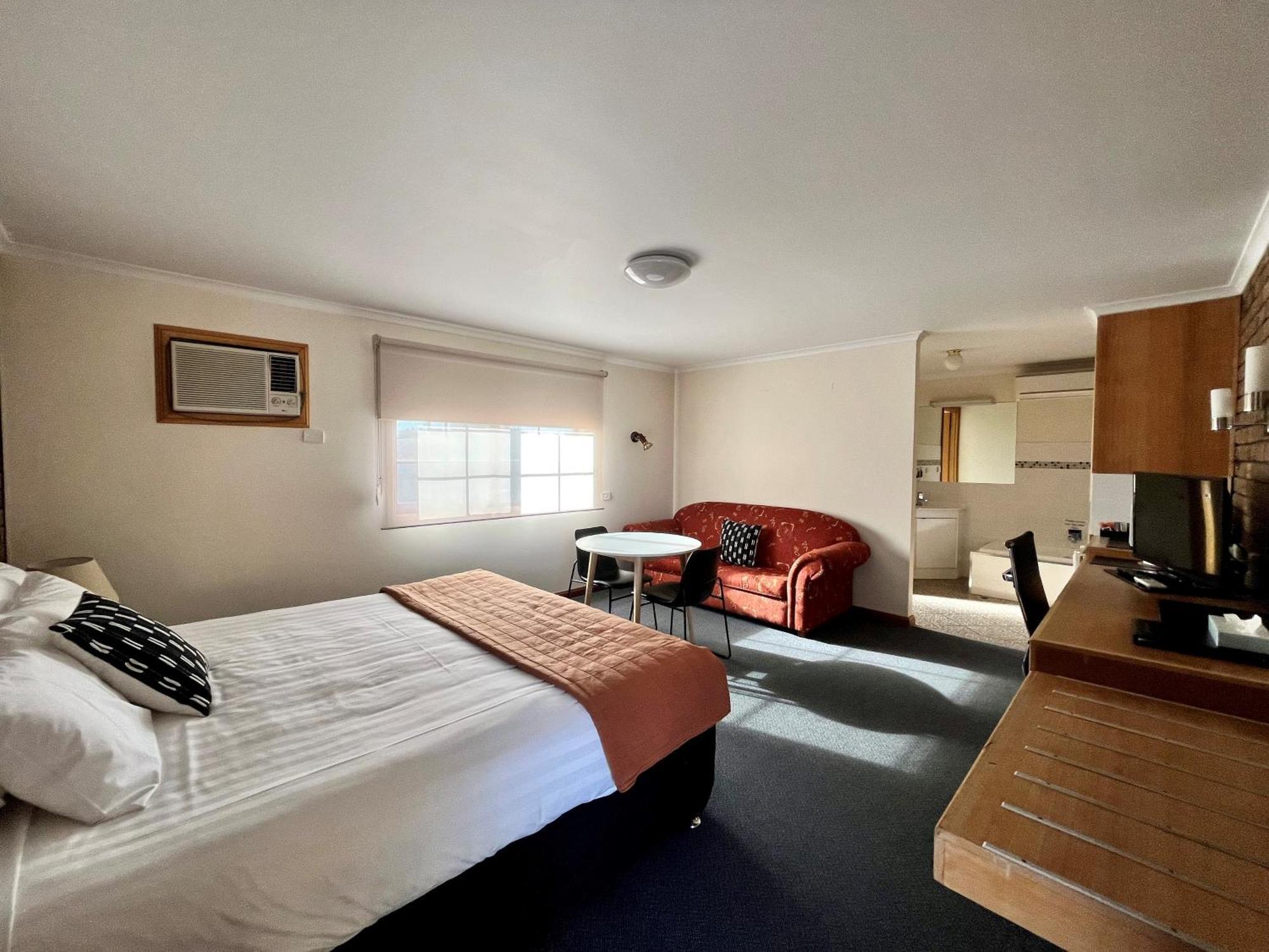 City Colonial Motor Inn มิลดูรา ภายนอก รูปภาพ
